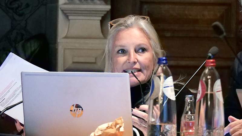 HOE KAN IK ME VERSTOPPEN?