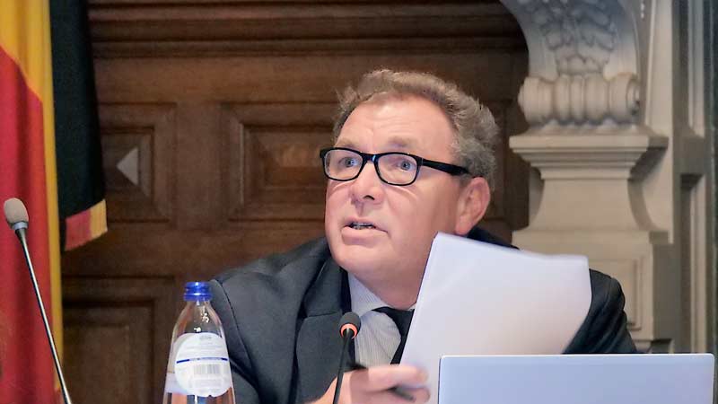 Burgemeester Maarten de Veuster