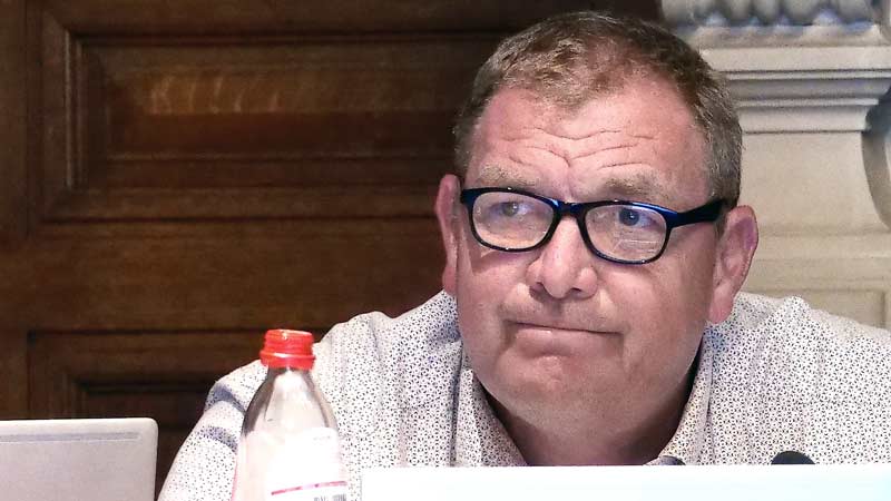 burgemeester en voorzitster.