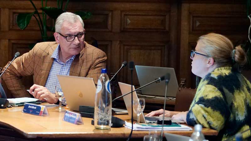 Valkeniers-algemeen directeur/ burgemeester en voorzitster